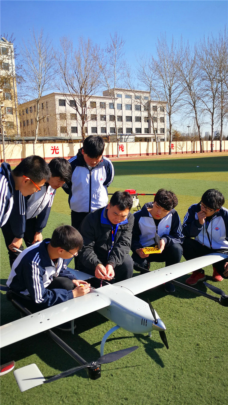 1501749057391919.jpg 河北智飛極農(nóng)無人機科技|保定ASFC無人機駕駛員培訓考證|打藥撒藥噴藥植保無人機