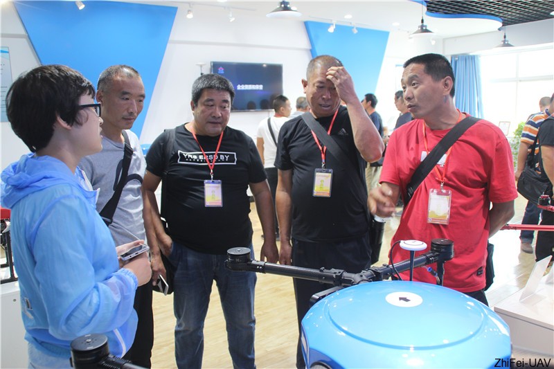 1568011826844437.jpg 河北智飛極農無人機科技|保定ASFC無人機駕駛員培訓考證|打藥撒藥噴藥植保無人機